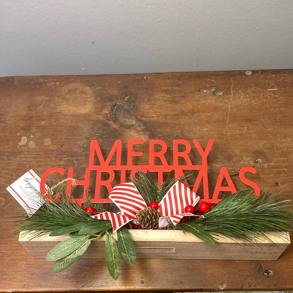 NWT- Red Metal MERRY CHRISTMAS- 4 Tier Wooden Glass LED Candle Holder Decoration - Picture 16 of 17